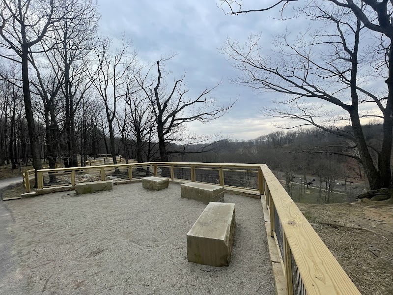 Eastern Ledge Trail Cleveland atmosphere