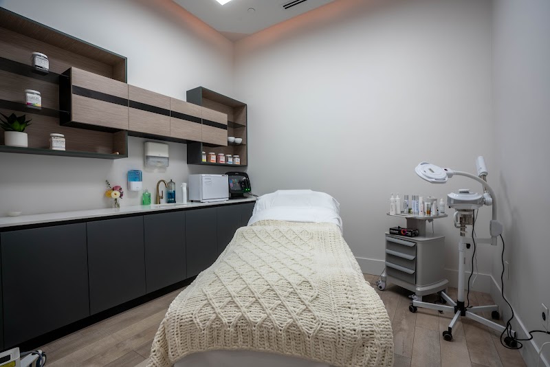 NuIQ Wellness Lounge & Med Spa Cleveland atmosphere