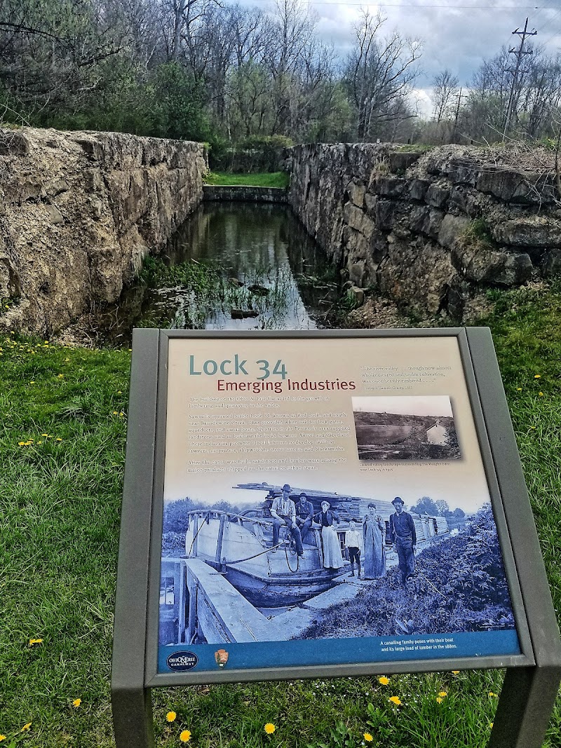 Red Lock Trailhead Cleveland atmosphere