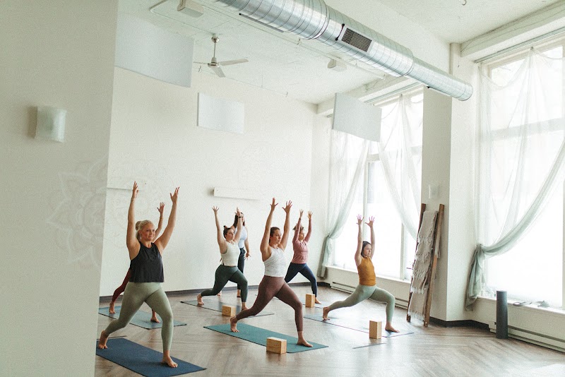 Yoga Strong (Cleveland) Cleveland exterior