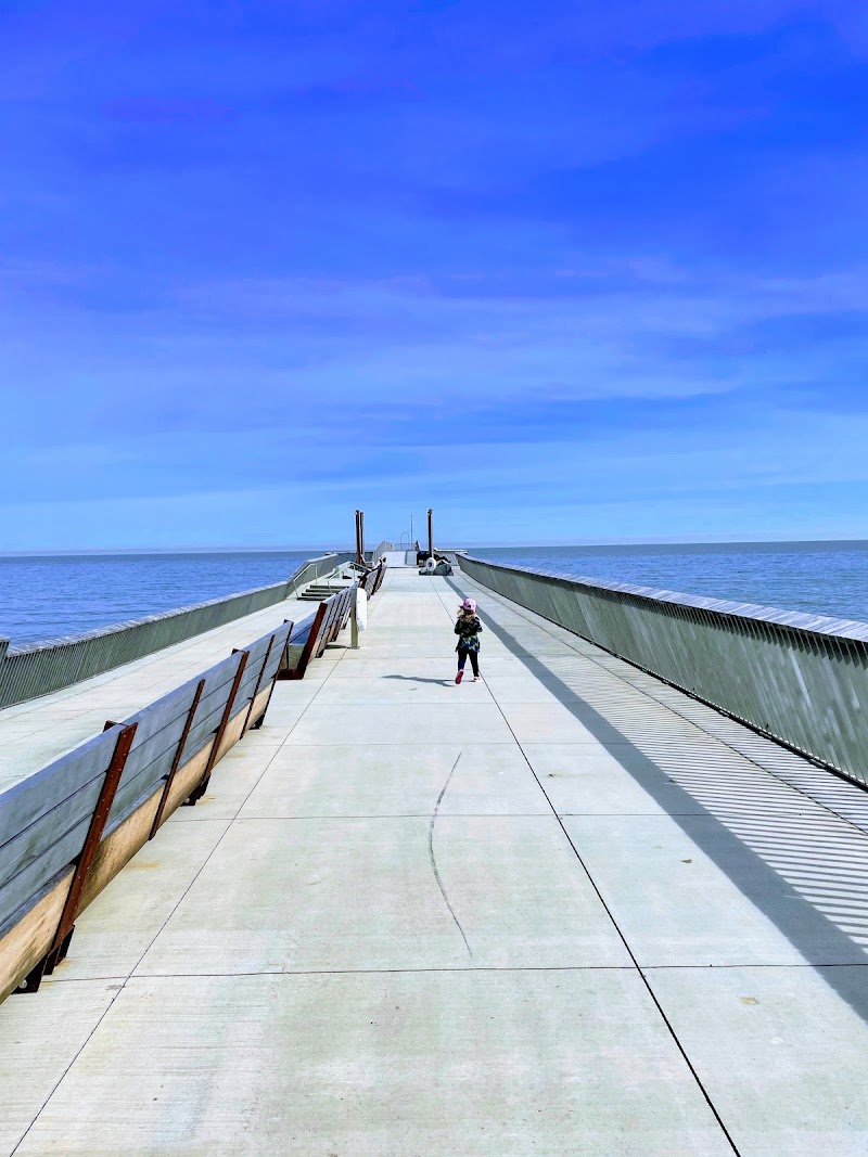 Bradstreet Fishing Pier in Cleveland