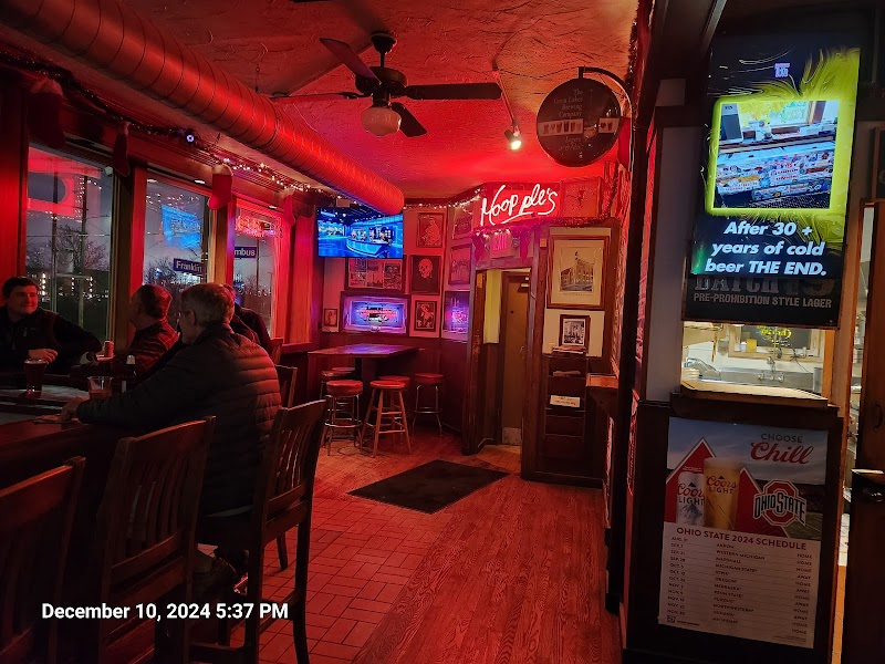 Hoopples Cleveland atmosphere