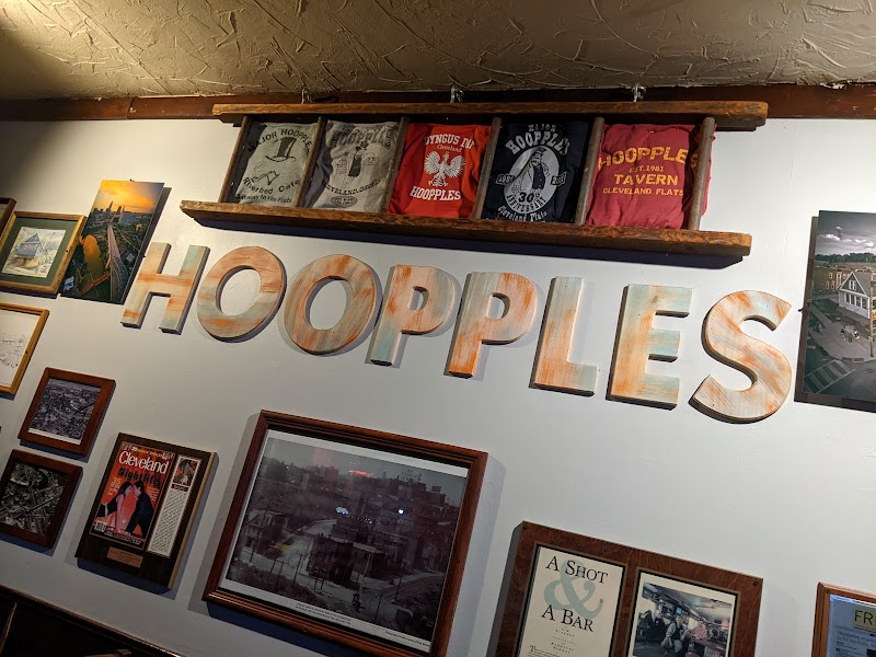 Hoopples Cleveland atmosphere