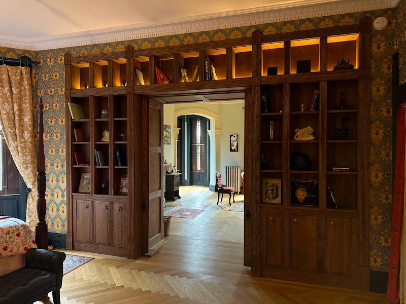 The Franklin Castle (Hannes Tiedemann House) Cleveland atmosphere