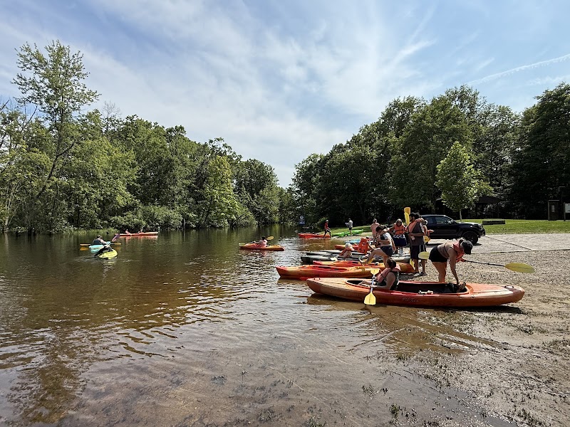 Crooked River Adventures Cleveland interior