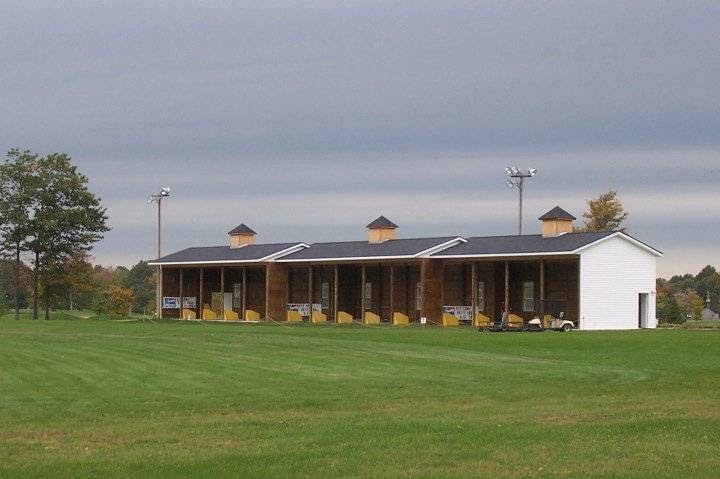 Airport Greens Golf Course Cleveland atmosphere