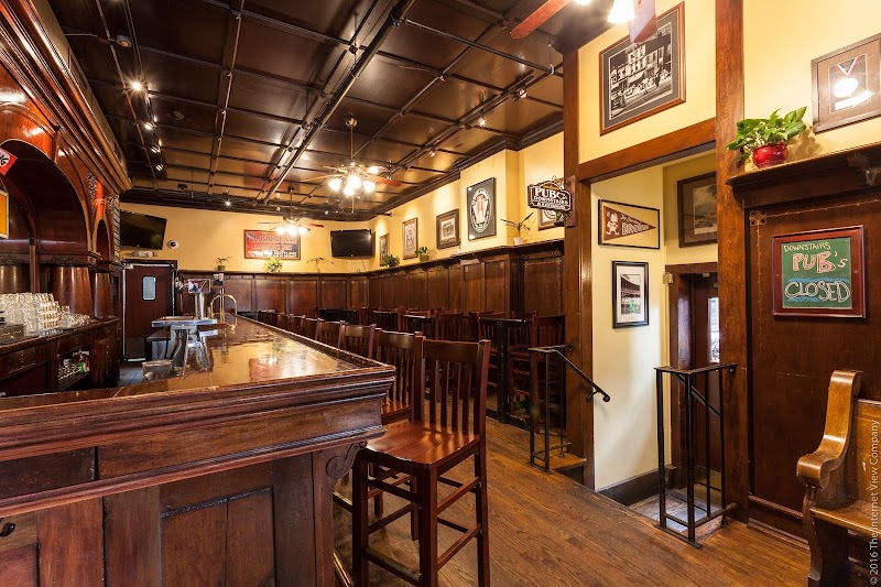 Great Lakes Brewing Company Cleveland atmosphere