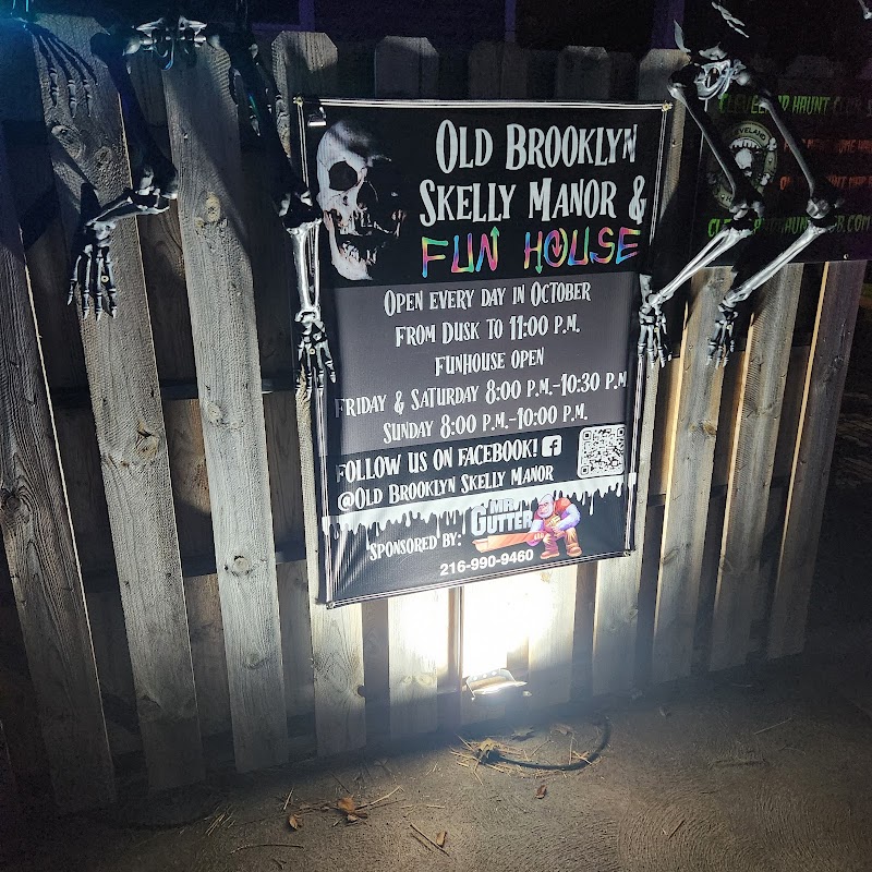 Skeleton Manor Cleveland atmosphere
