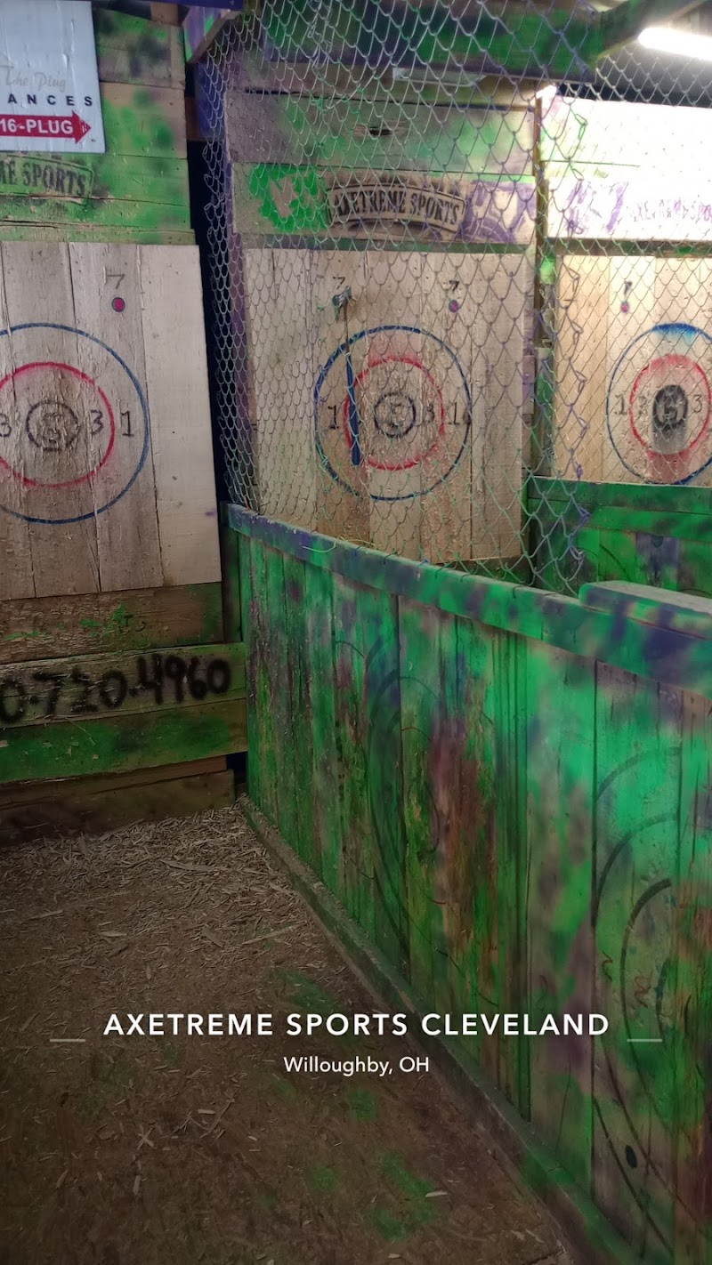 Axetreme Sports Cleveland - Axe Throwing & Destruction Zone Cleveland atmosphere