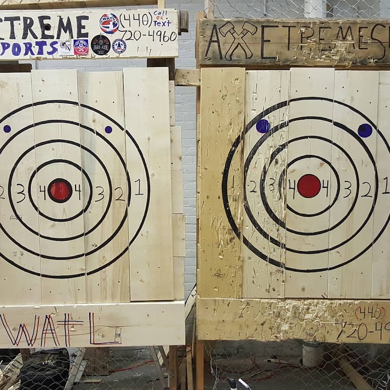 Axetreme Sports Cleveland - Axe Throwing & Destruction Zone Cleveland atmosphere