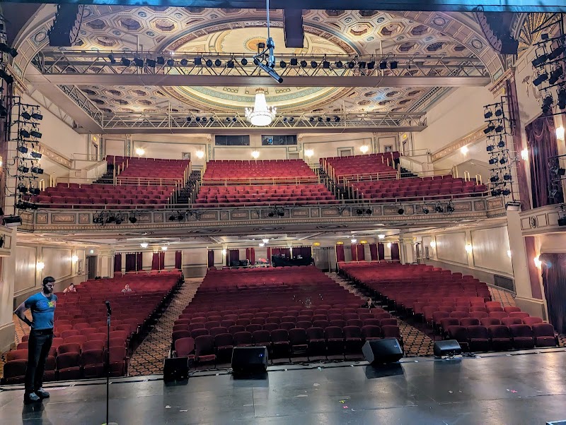Mimi Ohio Theatre Cleveland interior