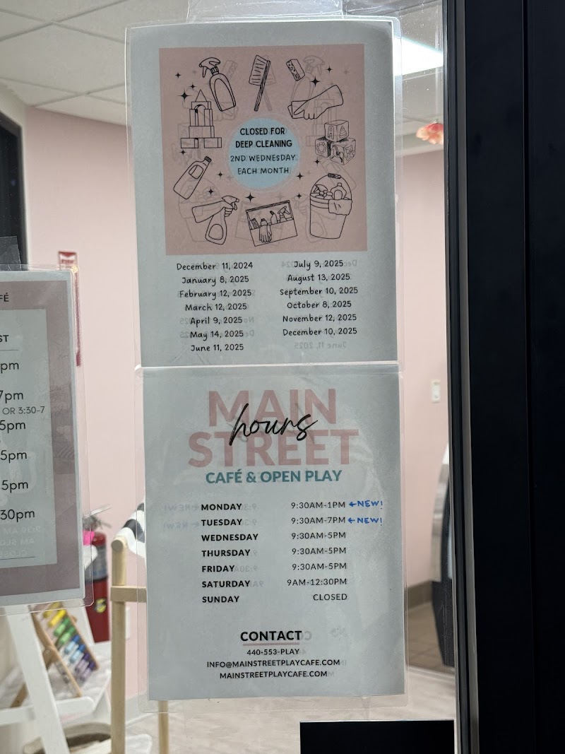 Main Street Play & Café Cleveland atmosphere