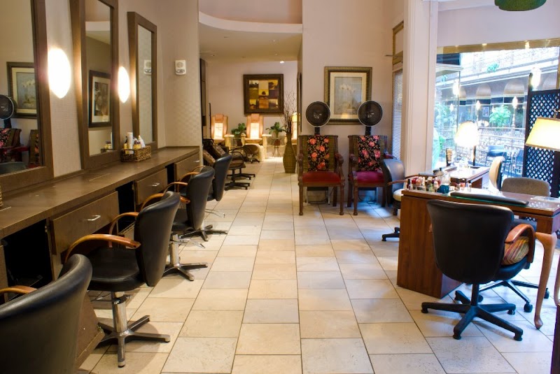 Marengo Luxury Spa Cleveland atmosphere