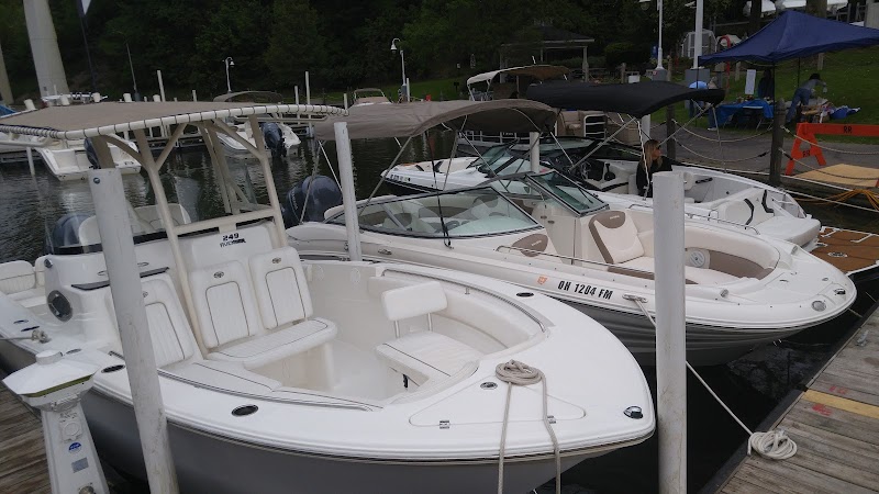 Freedom Boat Club - Lakewood, OH (Lake Erie - Rocky River) Cleveland atmosphere