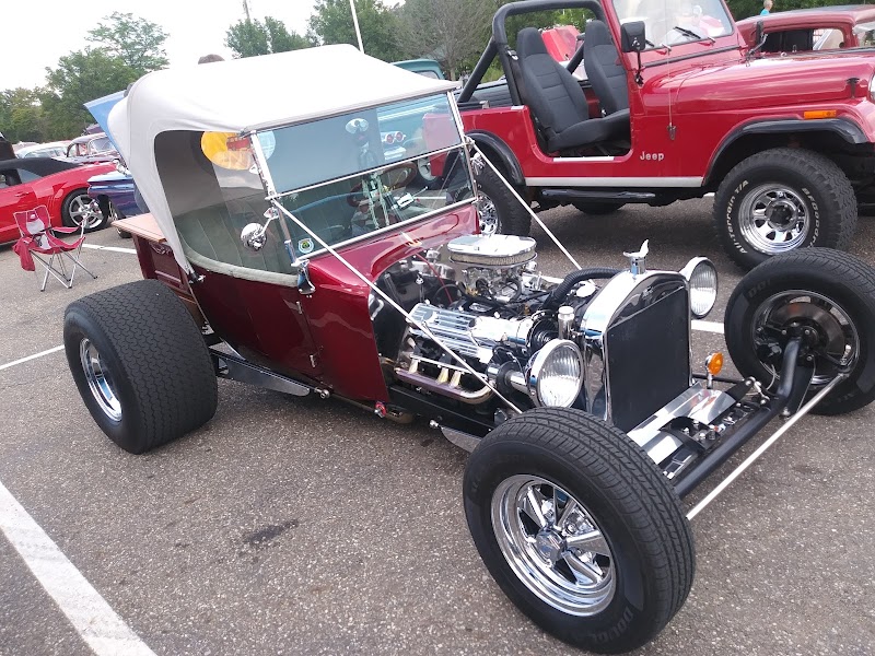Riverfront Cruise In Cleveland atmosphere