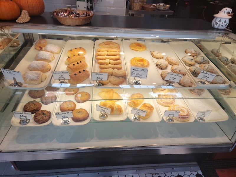 EDWINS Bakery & Training Center Cleveland atmosphere