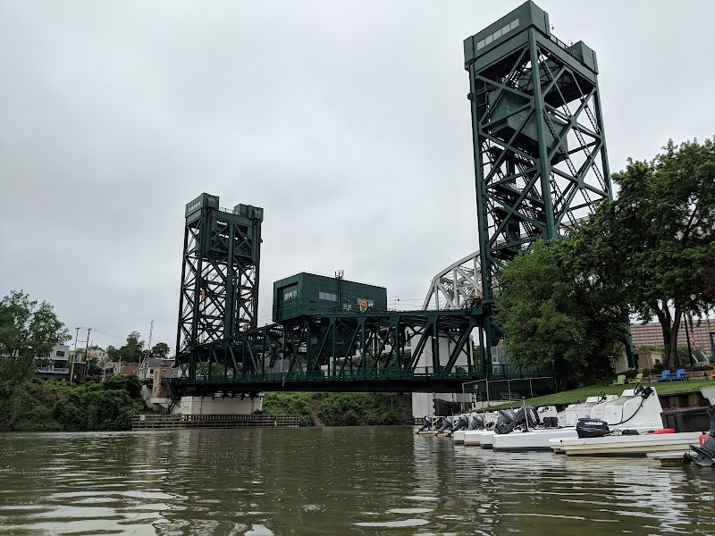 River Cruiser Kayaking Cleveland atmosphere