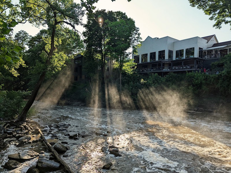 Chagrin Falls Waterfall Cleveland atmosphere