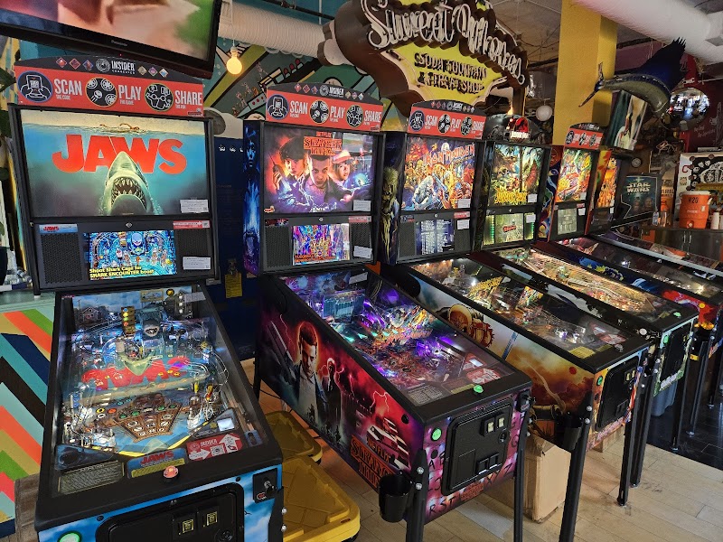 Superelectric Pinball Parlor Cleveland interior