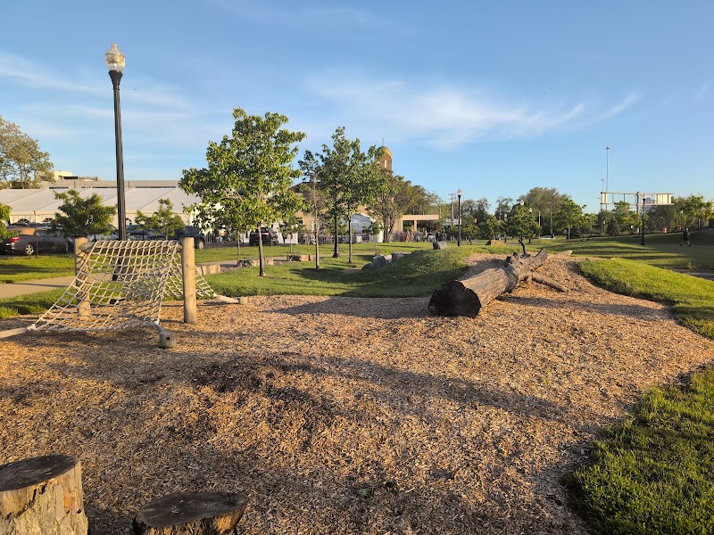 Side Yard Park in Cleveland