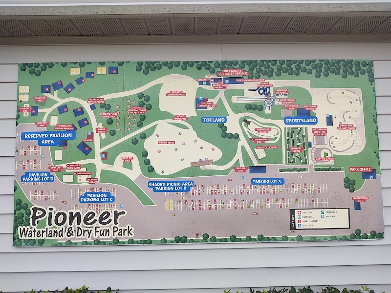 Pioneer Waterland & Dry Fun Park Cleveland atmosphere