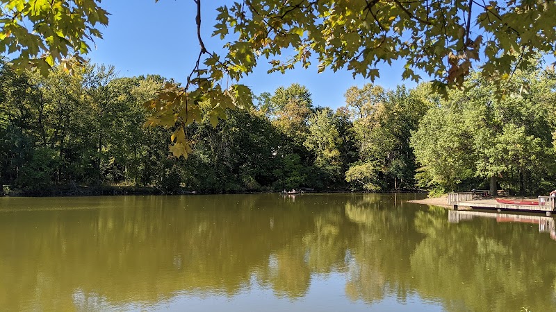 Wallace Lake Park Cleveland atmosphere