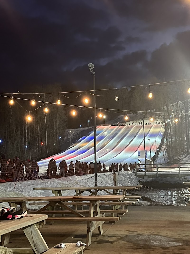 Vertical Descent Tubing Park Cleveland atmosphere