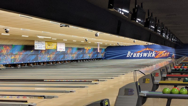 AMF North Ridgeville Lanes Cleveland interior