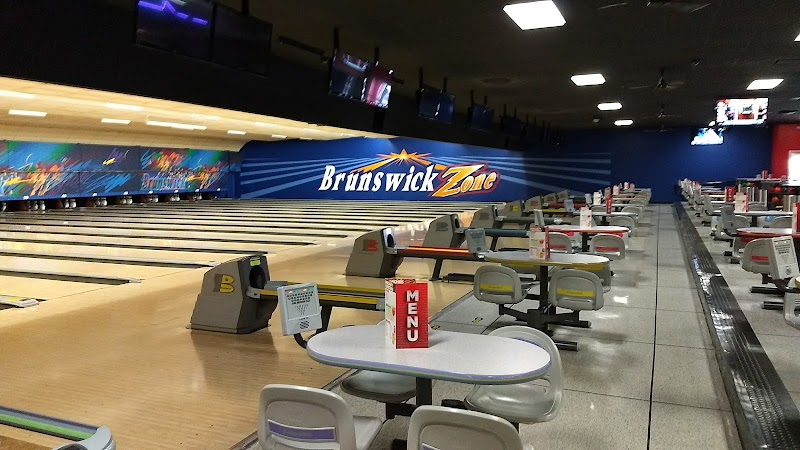 AMF North Ridgeville Lanes Cleveland atmosphere