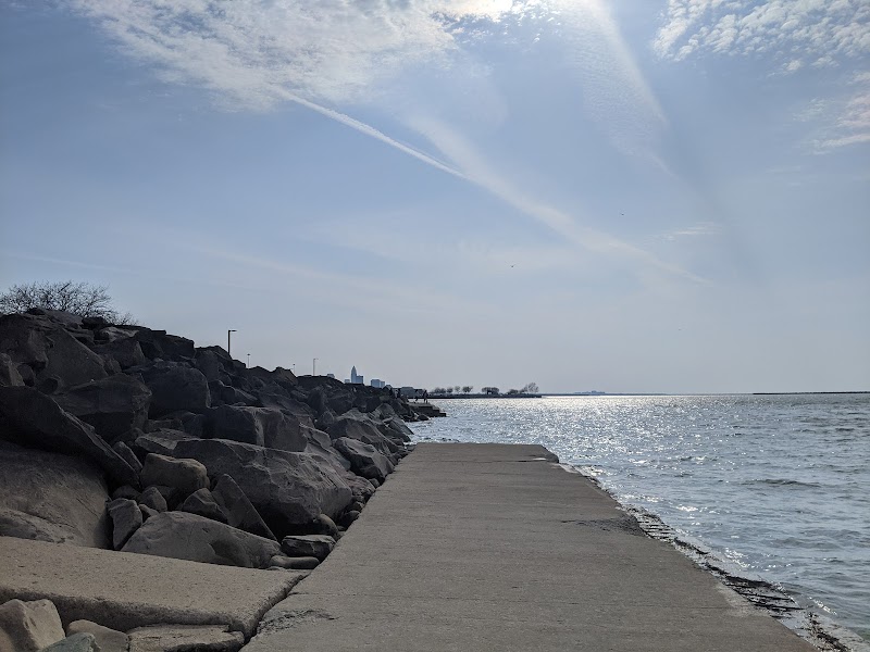 Lakefront Reservation E 72nd Fishing Area Cleveland atmosphere