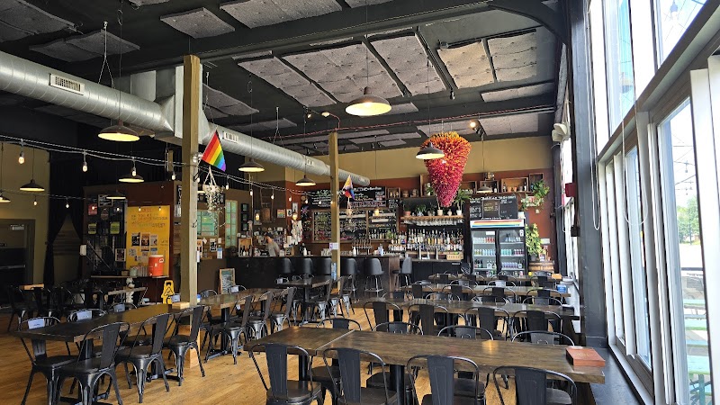 BottleHouse Brewery And Meadery Cleveland atmosphere