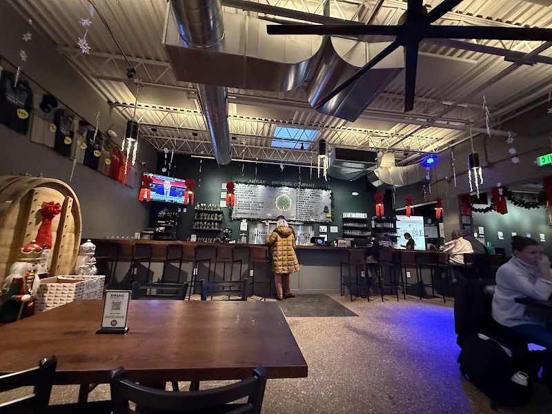 Mosaic Brewing Company Cleveland atmosphere