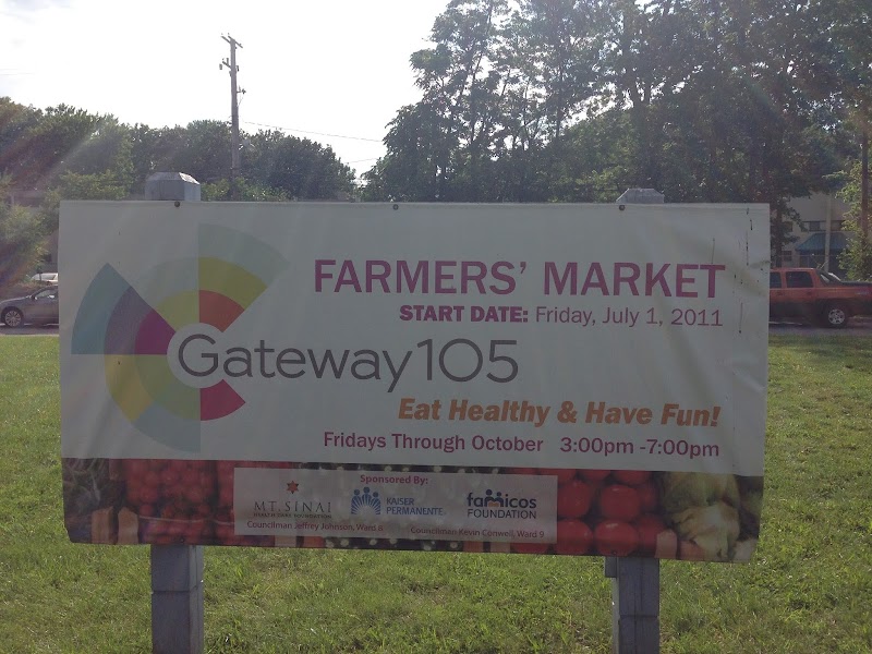 Gateway 105 Farmers' Market Cleveland atmosphere