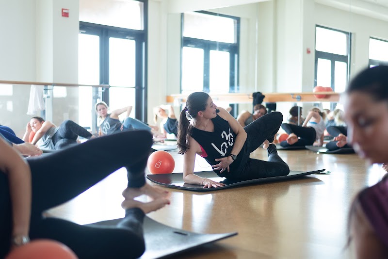 barre3 Cleveland interior