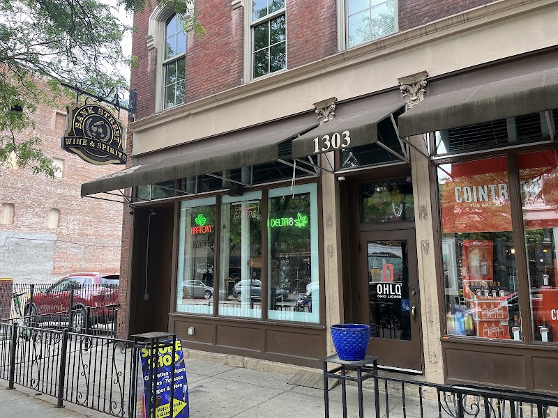 Downtown Liquor Cleveland atmosphere