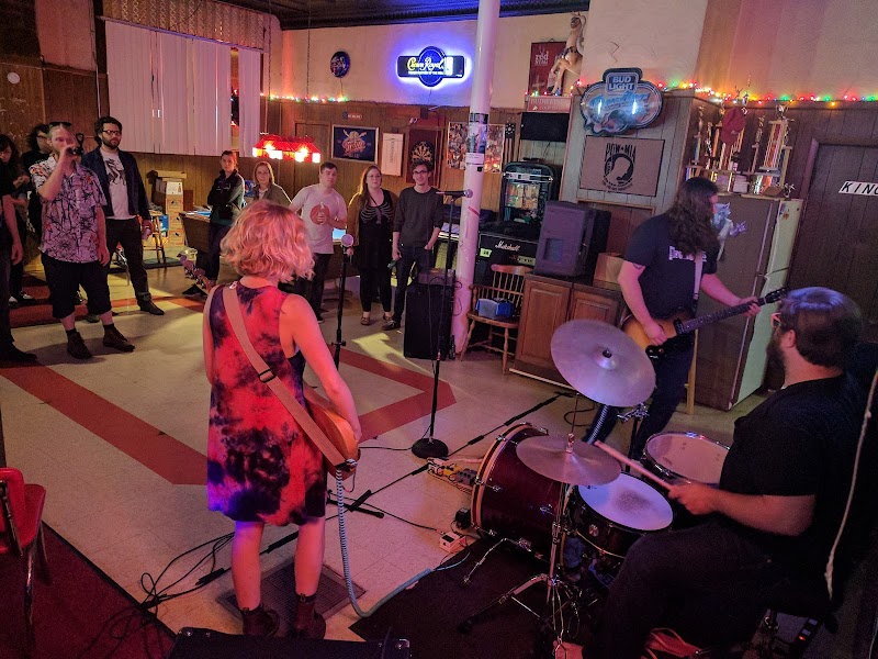 Maple Lanes Cleveland atmosphere