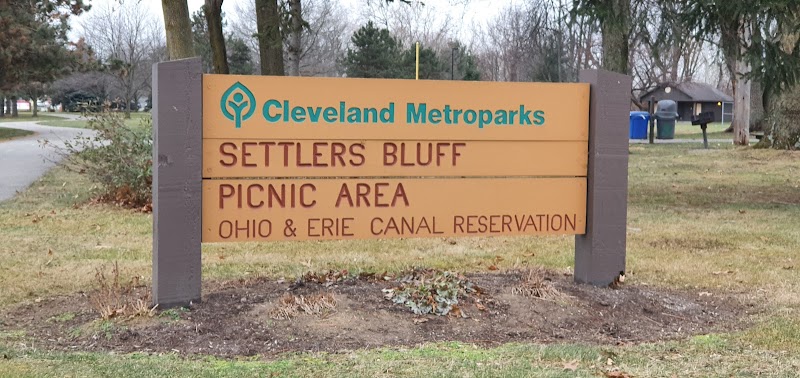 Settler’s Bluff Picnic Area Cleveland atmosphere