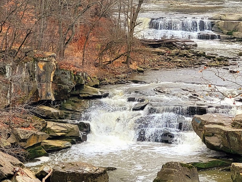 Berea Falls Scenic Overlook- Barret Overlook Cleveland interior