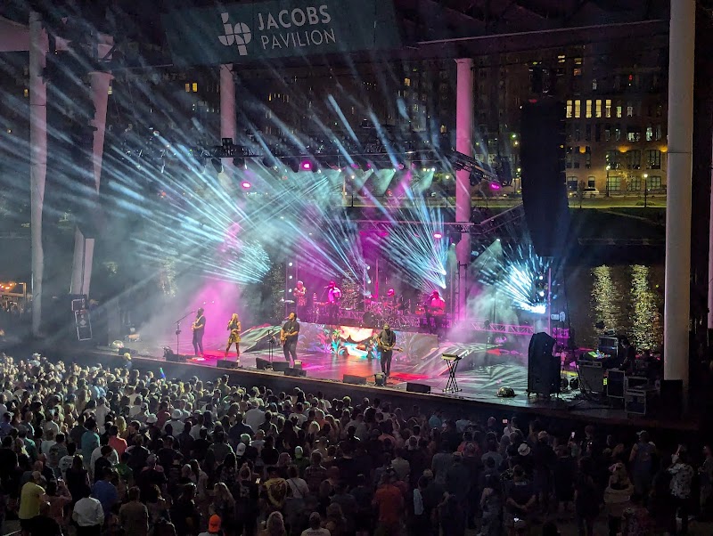 Jacobs Pavilion Cleveland atmosphere