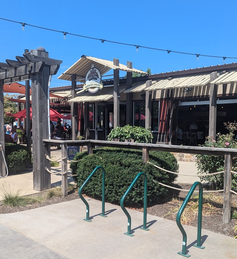 Rivergate Park Cleveland atmosphere