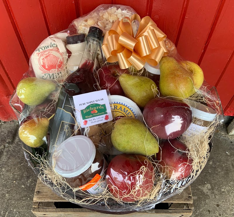 Sages Apples Orchard And Farm Market | Rt 6 Cleveland atmosphere
