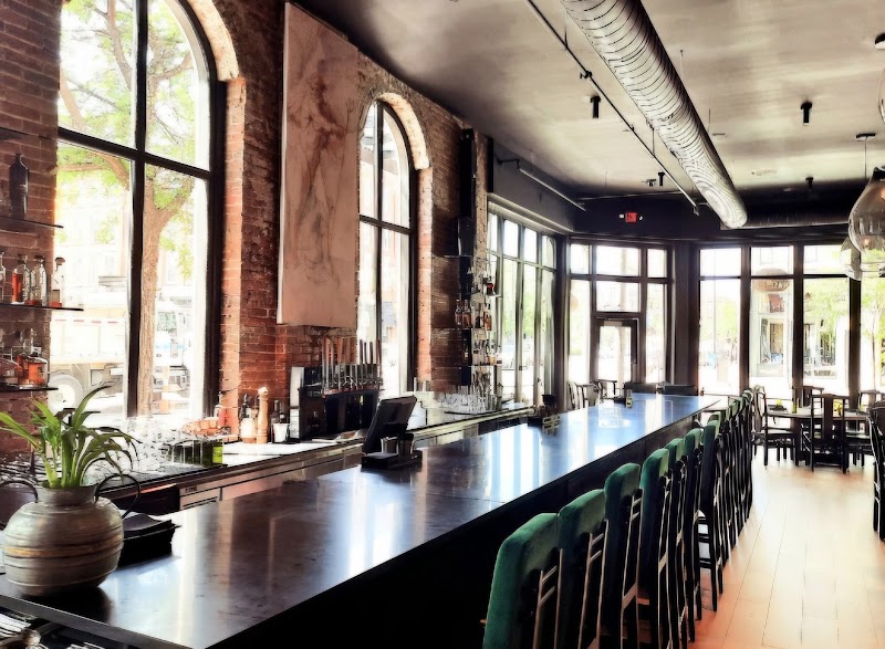 Acqua di Dea Cleveland atmosphere