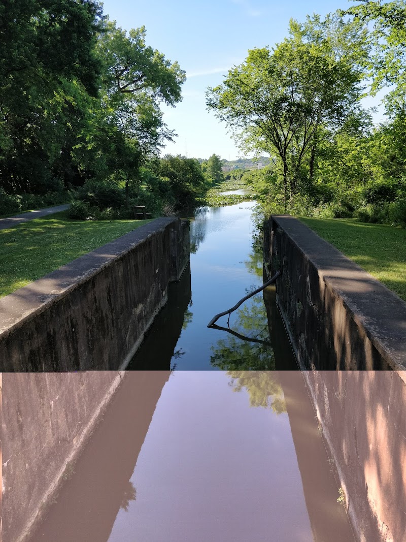 Ohio & Erie Canal Towpath Trailhead