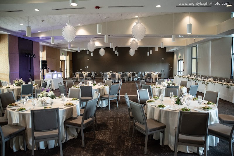 Gleneagles Golf Club & Events Cleveland atmosphere