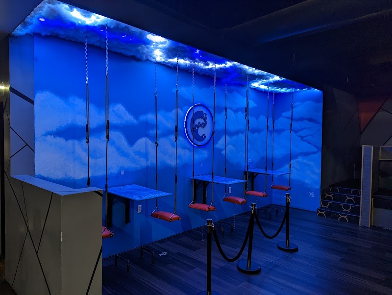 Euphoria Restaurant & Oxygen Lounge Cleveland atmosphere