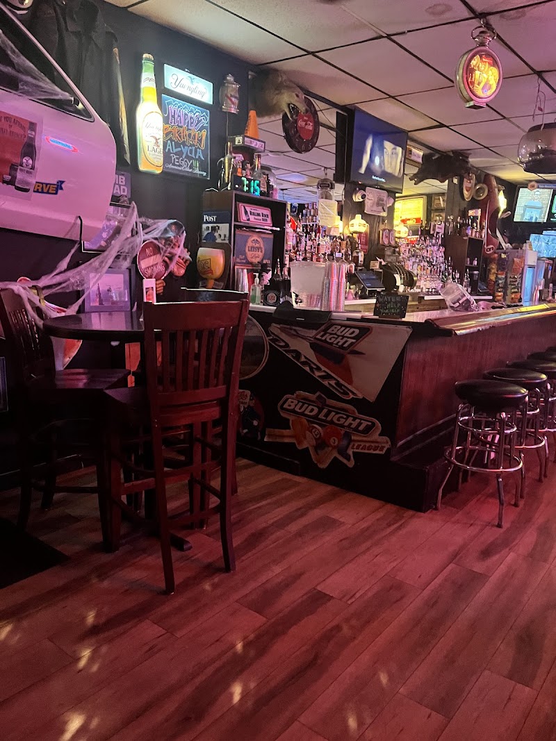 Judd's City Tavern Cleveland atmosphere