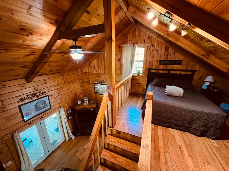 Getaway Cabins Cleveland interior
