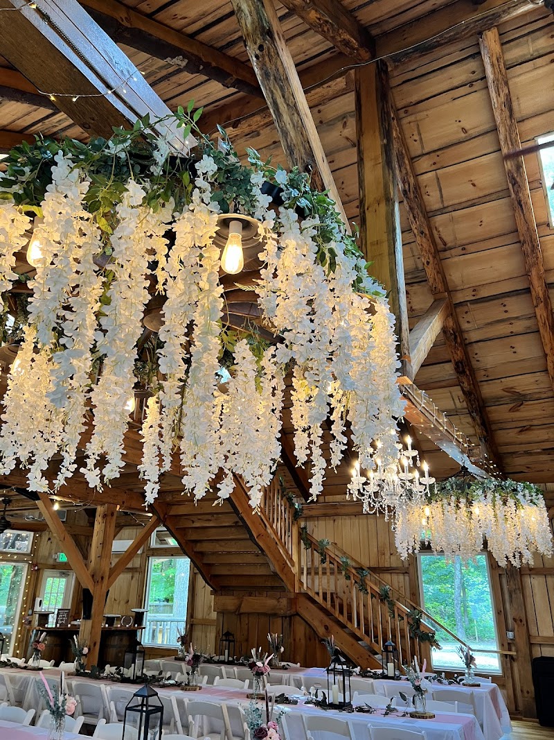 The Mohicans Treehouse Resort and Wedding Venue Cleveland atmosphere