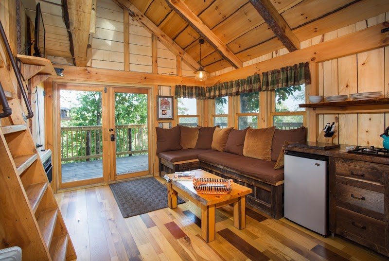 The Mohicans Treehouse Resort and Wedding Venue Cleveland atmosphere