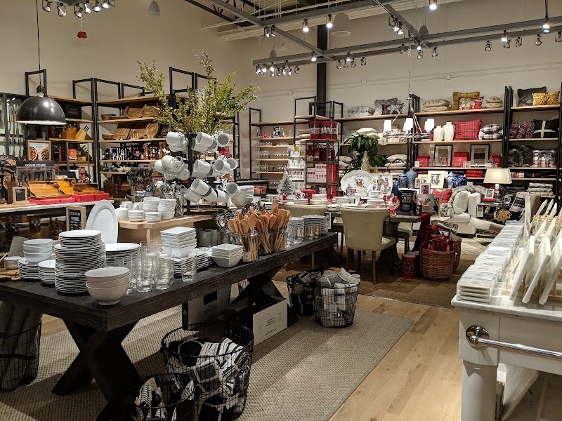 Williams-Sonoma Cleveland atmosphere